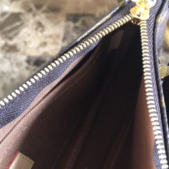 Louis vuittion multi pochette - Picture 9 of 10